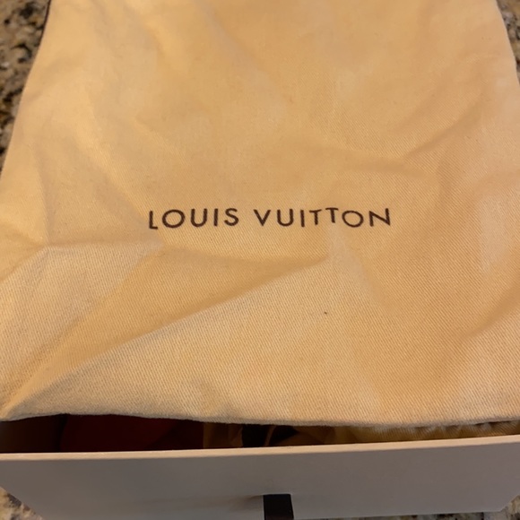 Louis Vuitton flats in Bordeaux size 41 - Picture 6 of 10